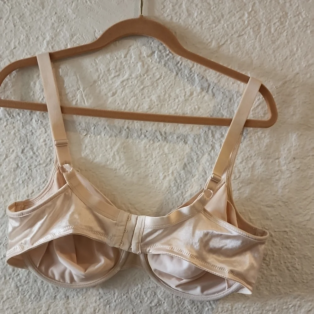 Breezies Beige Style A216457 Bra Size 44D - Picture 5 of 8